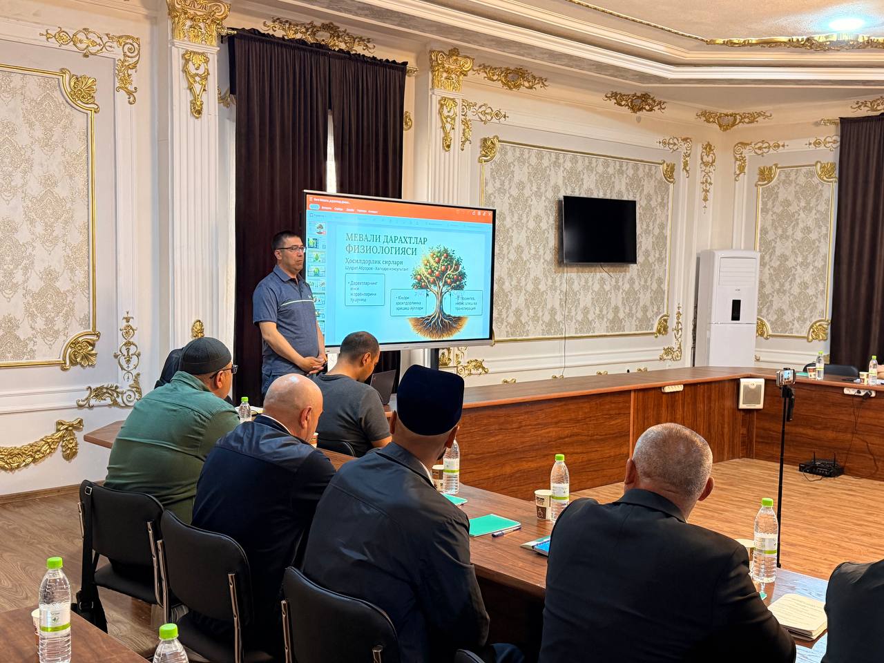 <p>✔️ "Uzagrostar xolding" kompaniyasi tomonidan agronomlar uchun amaliy seminar-treningning ikkinchi bosqichi Samarqandda o‘tkazilmoqda.</p>