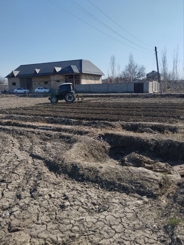 Ахоли ва дехқон хўжаликларга техника хизмати