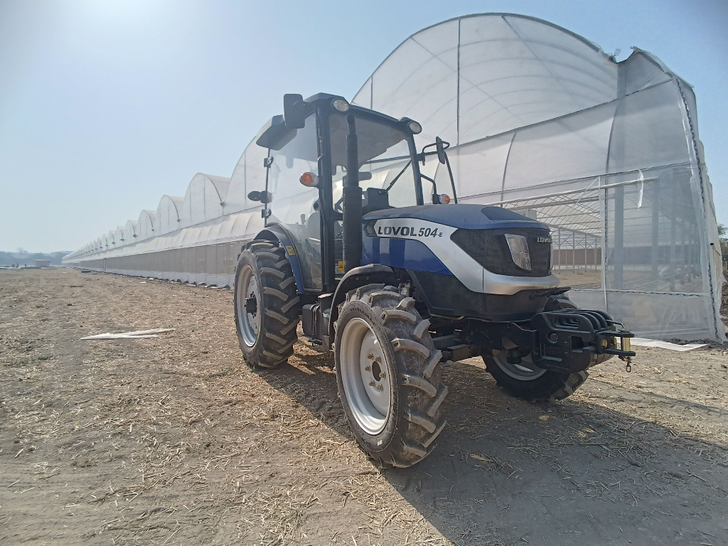 Ахоли ва дехқон хўжаликларга техника хизмати